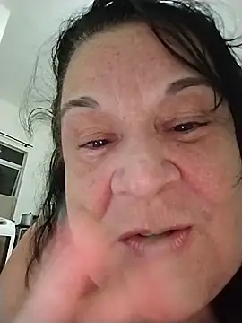 Yaya Mineira online show from May 15, 2026, 11:23 pm