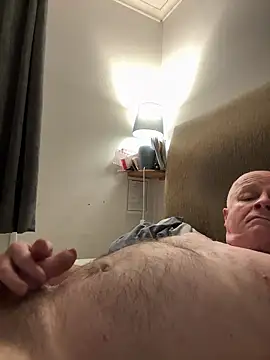 Snapshot of locallad88 chatting on March 23, 2025, 12:47 am locallad88 online show from March 23, 2025, 12:47 am