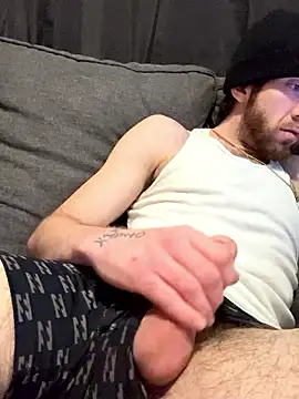 Snapshot of KcCumz19 chatting on January 9, 2026, 2:09 pm KcCumz19 online show from January 9, 2026, 2:09 pm