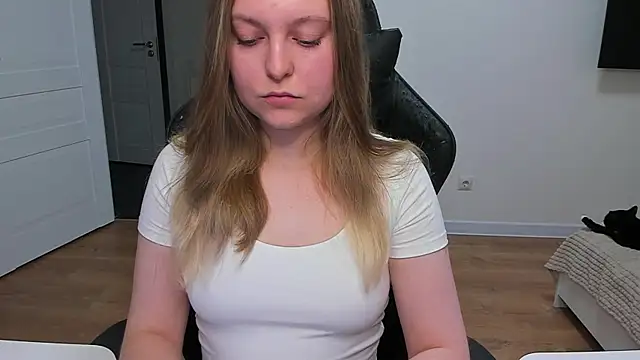 Snapshot of stacy_miracle chatting on April 25, 2026, 3:53 pm stacy miracle online show from April 25, 2026, 3:53 pm