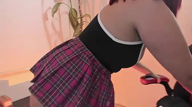 madelaine blosson online show from March 18, 2025, 2:04 am