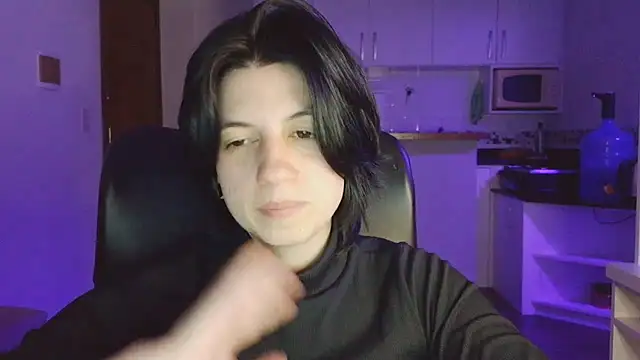 kyslrana online show from June 26, 2026, 3:22 am