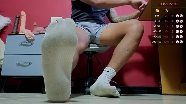 TomLover 12 online show from October 10, 2025, 2:49 pm