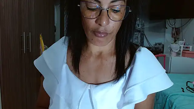 kateleyagrey online show from January 23, 2025, 11:15 pm