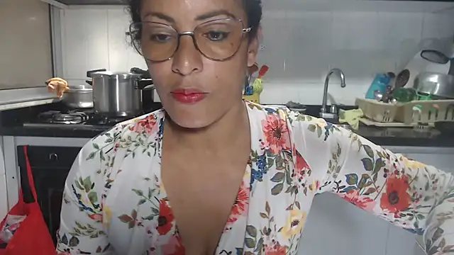 kateleyagrey online show from October 22, 2025, 8:08 pm