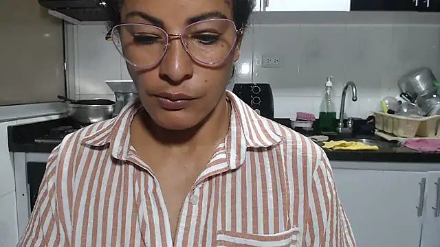 kateleyagrey online show from March 22, 2026, 12:30 pm