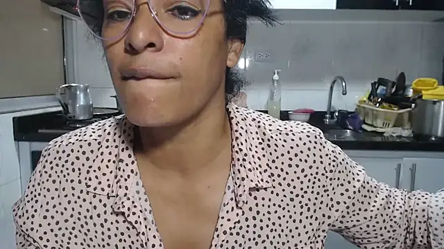 kateleyagrey online show from March 24, 2026, 1:49 pm