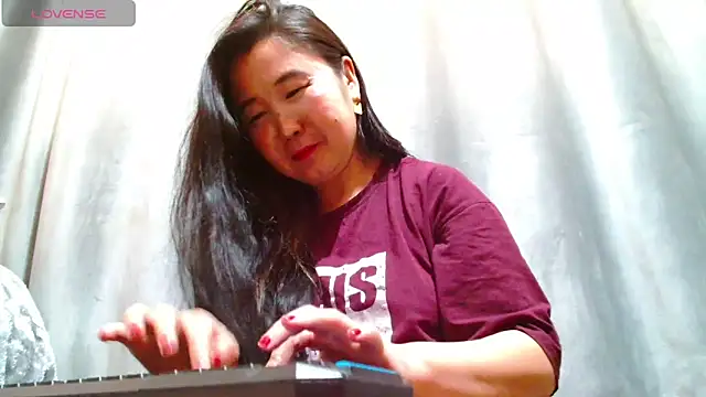 Bet Lu online show from March 21, 2025, 4:39 am