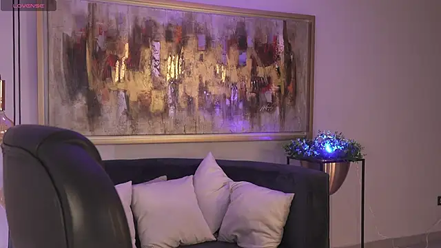 Snapshot of RoseFerrera chatting on November 17, 2025, 9:20 pm RoseFerrera online show from November 17, 2025, 9:20 pm