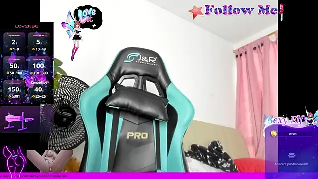 Hot Brunette34 online show from January 17, 2025, 10:45 pm