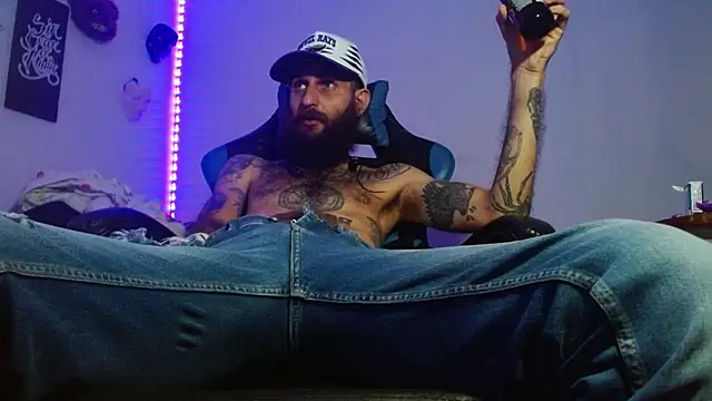 Tatted21xxx online show from February 28, 2026, 8:10 pm