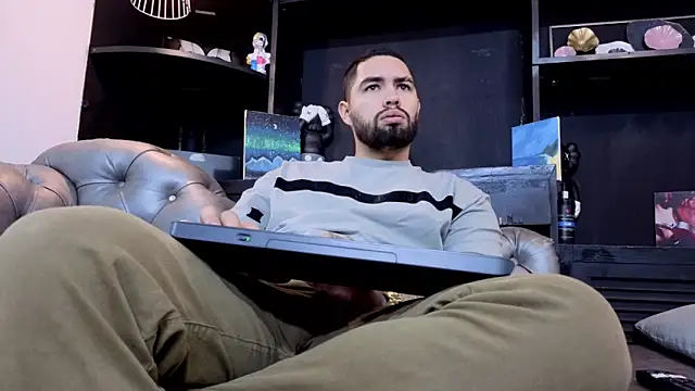 matteosantos online show from March 25, 2026, 11:27 am