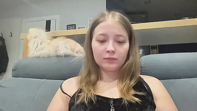 Snapshot of CharmingSarah chatting on March 4, 2026, 5:08 pm CharmingSarah online show from March 4, 2026, 5:08 pm