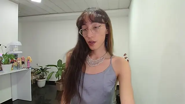 NicoleCortez online show from February 8, 2025, 10:51 pm