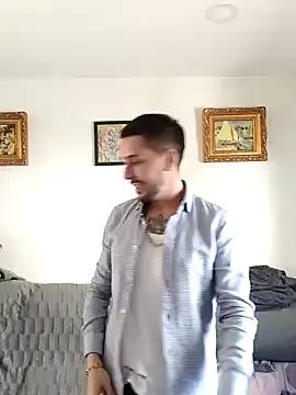 LoGaNfree88 online show from March 1, 2025, 1:29 pm