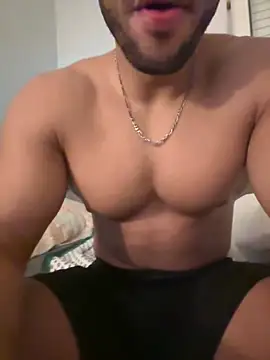 pimentfort77 online show from December 21, 2024, 9:47 pm