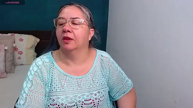 Snapshot of scaelettdubois chatting on May 22, 2026, 12:51 am scaelettdubois online show from May 22, 2026, 12:51 am