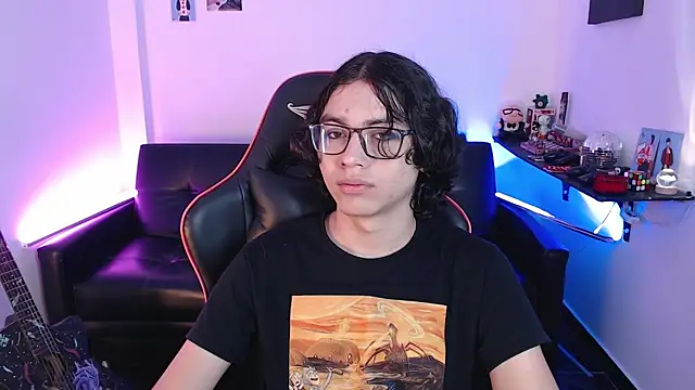 Snapshot of malik_harrison__ chatting on December 19, 2024, 2:24 pm malik harrison online show from December 19, 2024, 2:24 pm