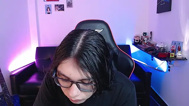 Snapshot of malik_harrison__ chatting on December 24, 2024, 3:05 pm malik harrison online show from December 24, 2024, 3:05 pm