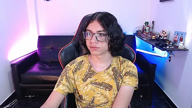 Snapshot of malik_harrison__ chatting on January 9, 2025, 11:34 pm malik harrison online show from January 9, 2025, 11:34 pm