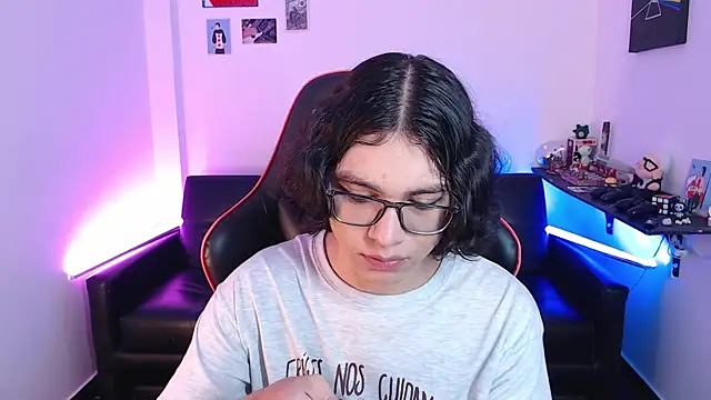 Snapshot of malik_harrison__ chatting on January 15, 2025, 1:52 pm malik harrison online show from January 15, 2025, 1:52 pm