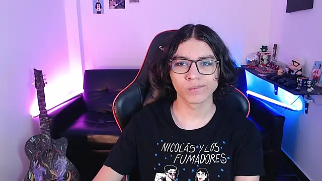 Snapshot of malik_harrison__ chatting on January 23, 2025, 1:45 pm malik harrison online show from January 23, 2025, 1:45 pm