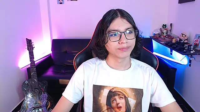 Snapshot of malik_harrison__ chatting on January 24, 2025, 2:19 pm malik harrison online show from January 24, 2025, 2:19 pm