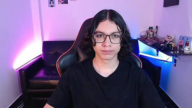 Snapshot of malik_harrison__ chatting on January 31, 2025, 2:07 pm malik harrison online show from January 31, 2025, 2:07 pm