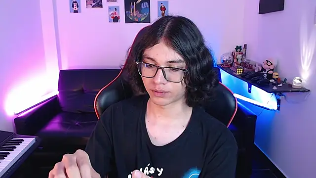 Snapshot of malik_harrison__ chatting on February 11, 2025, 5:29 pm malik harrison online show from February 11, 2025, 5:29 pm