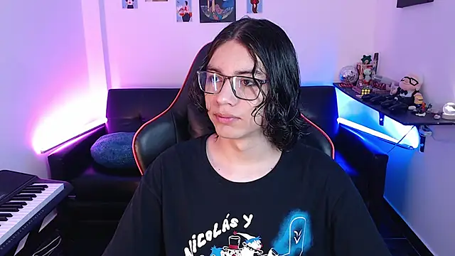 Snapshot of malik_harrison__ chatting on February 25, 2025, 2:00 pm malik harrison online show from February 25, 2025, 2:00 pm