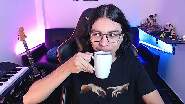 Snapshot of malik_harrison__ chatting on March 7, 2025, 2:34 pm malik harrison online show from March 7, 2025, 2:34 pm