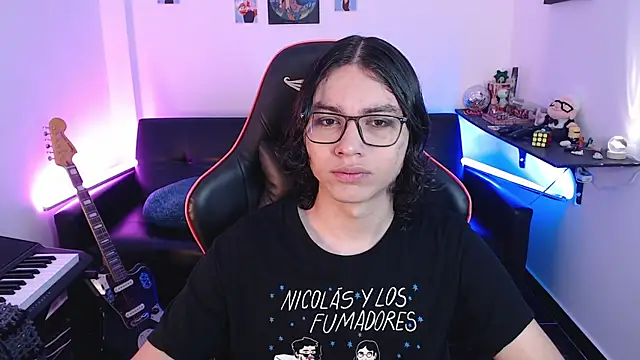 Snapshot of malik_harrison__ chatting on March 8, 2025, 3:24 pm malik harrison online show from March 8, 2025, 3:24 pm