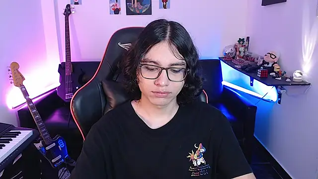 Snapshot of malik_harrison__ chatting on March 9, 2025, 3:05 pm malik harrison online show from March 9, 2025, 3:05 pm