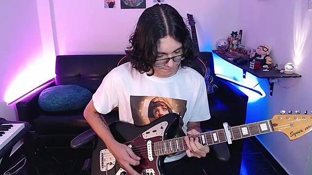 Snapshot of malik_harrison__ chatting on March 10, 2025, 5:50 pm malik harrison online show from March 10, 2025, 5:50 pm