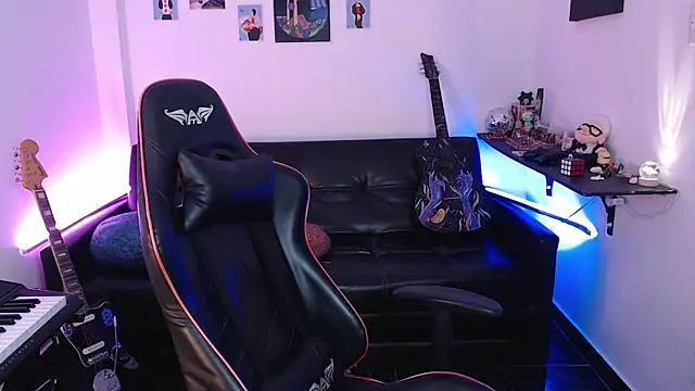 Snapshot of malik_harrison__ chatting on March 12, 2025, 2:34 pm malik harrison online show from March 12, 2025, 2:34 pm