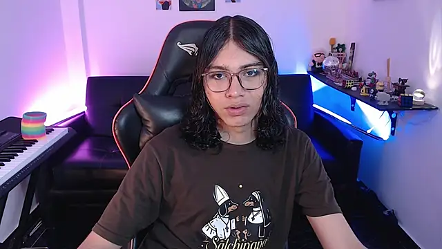 Snapshot of malik_harrison__ chatting on November 4, 2025, 5:23 pm malik harrison online show from November 4, 2025, 5:23 pm