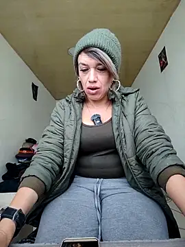 sexymarilyncolombia online show from September 28, 2025, 12:21 pm