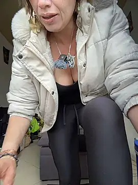 Snapshot of sexymarilyncolombia chatting on March 8, 2026, 3:27 pm sexymarilyncolombia online show from March 8, 2026, 3:27 pm