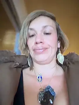 Snapshot of sexymarilyncolombia chatting on March 21, 2026, 12:54 pm sexymarilyncolombia online show from March 21, 2026, 12:54 pm