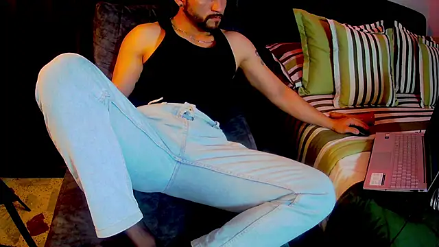 Snapshot of _DANTE_BIGASS chatting on December 11, 2024, 11:32 pm  DANTE BIGASS online show from December 11, 2024, 11:32 pm