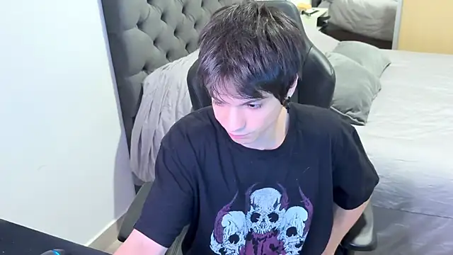 SasukeUhchiaa online show from March 14, 2025, 2:10 am