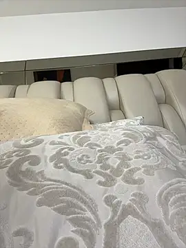 ALISSON FOXXX1 online show from January 13, 2026, 10:48 pm