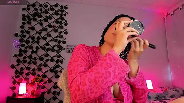 cailynhot online show from March 29, 2026, 9:26 pm