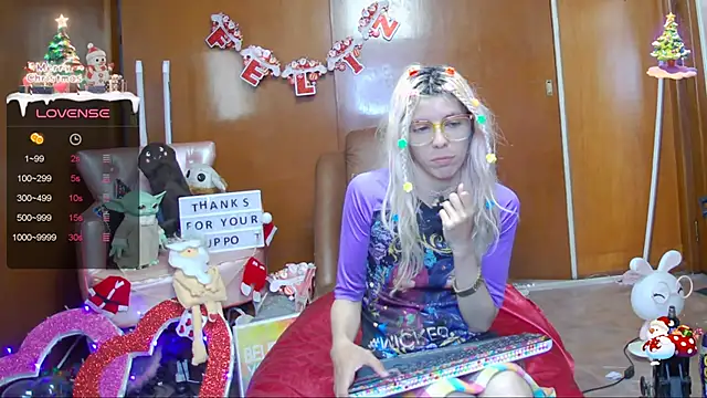 Snapshot of Skinygirl chatting on December 19, 2024, 11:57 pm Skinygirl online show from December 19, 2024, 11:57 pm