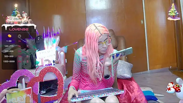 Snapshot of Skinygirl chatting on January 15, 2025, 3:11 am Skinygirl online show from January 15, 2025, 3:11 am