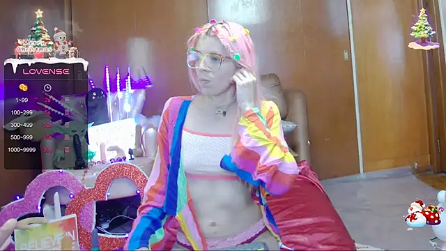Snapshot of Skinygirl chatting on January 27, 2025, 4:20 am Skinygirl online show from January 27, 2025, 4:20 am