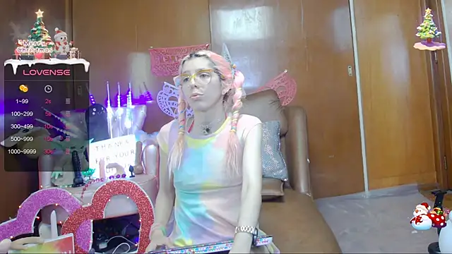 Snapshot of Skinygirl chatting on February 21, 2025, 2:06 am Skinygirl online show from February 21, 2025, 2:06 am