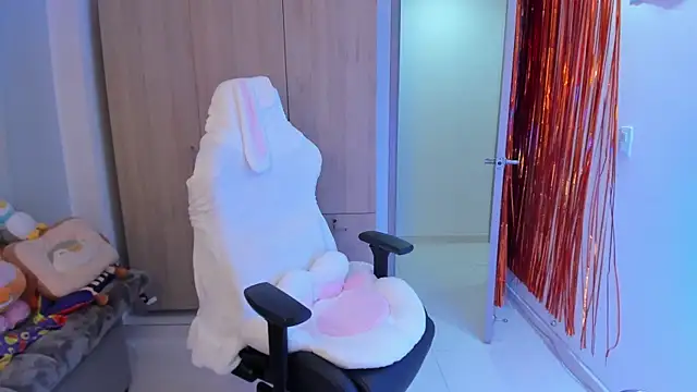 Anto herrera online show from November 4, 2025, 9:14 pm