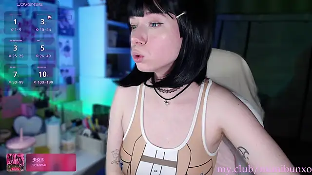 Snapshot of freya_sunny chatting on April 28, 2026, 4:17 am freya sunny online show from April 28, 2026, 4:17 am