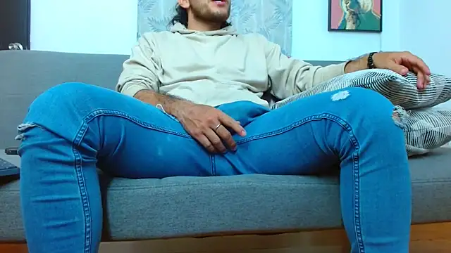 Snapshot of tuyo1995 chatting on March 4, 2026, 6:36 pm tuyo1995 online show from March 4, 2026, 6:36 pm